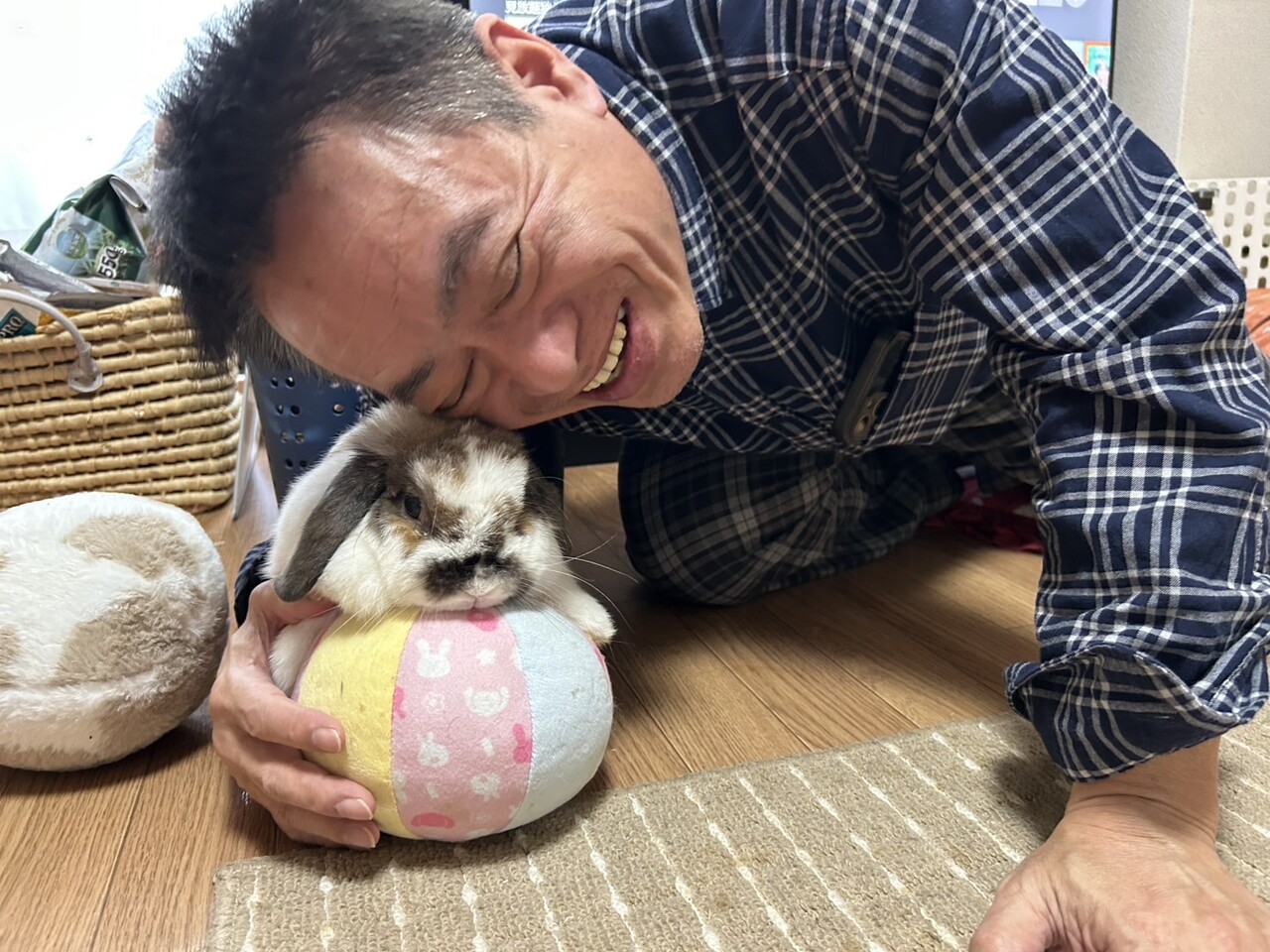 「助けてください」から、誰かを支える側へ——物流と貿易をつなぎ、受け取った恩を次の人へ